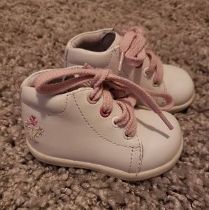 Stride rite walking shoes